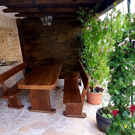 Holiday Home Jakov 比比涅 外观 照片