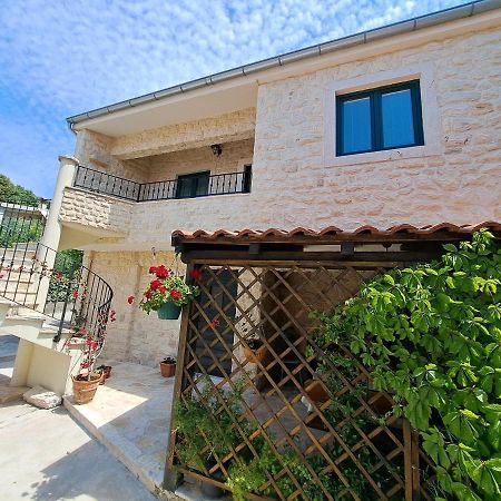 Holiday Home Jakov 比比涅 外观 照片